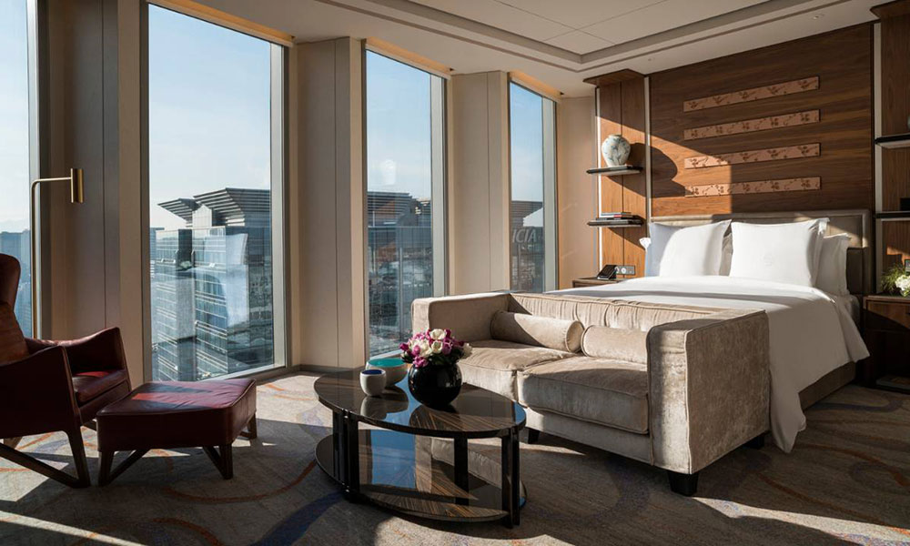 酒店實(shí)木定制家具，如何選擇不花冤枉錢？